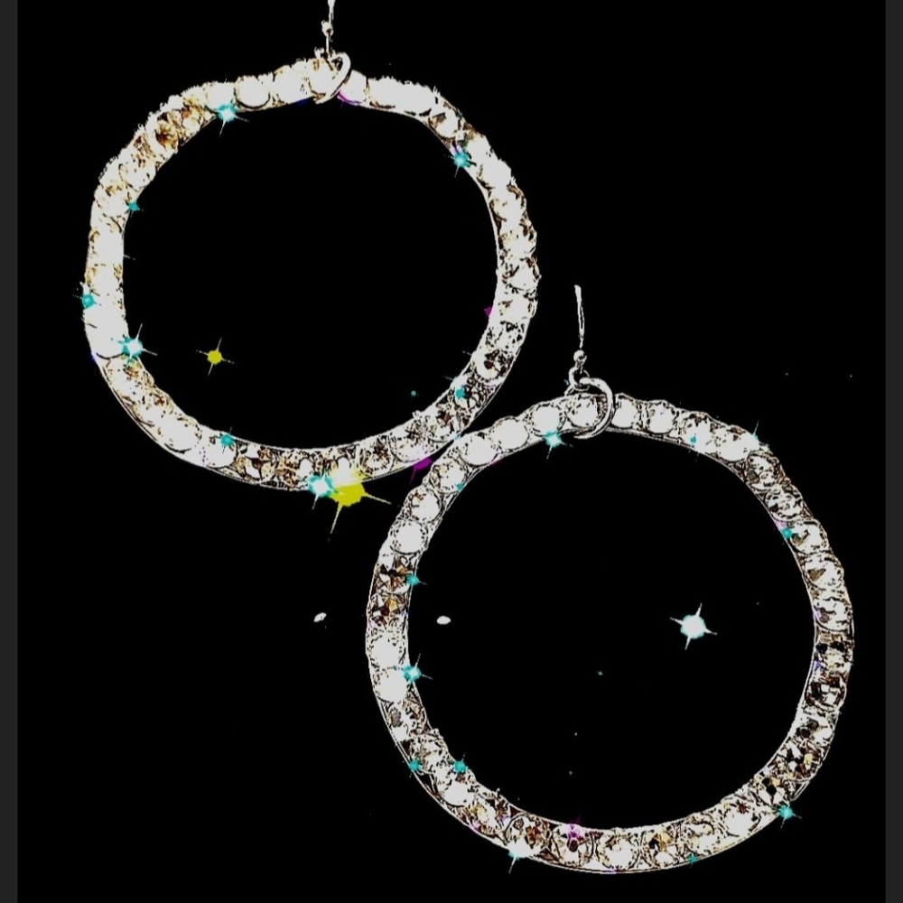 Crystal Rhinestone Dangle Earrings - Picture 10 of 10